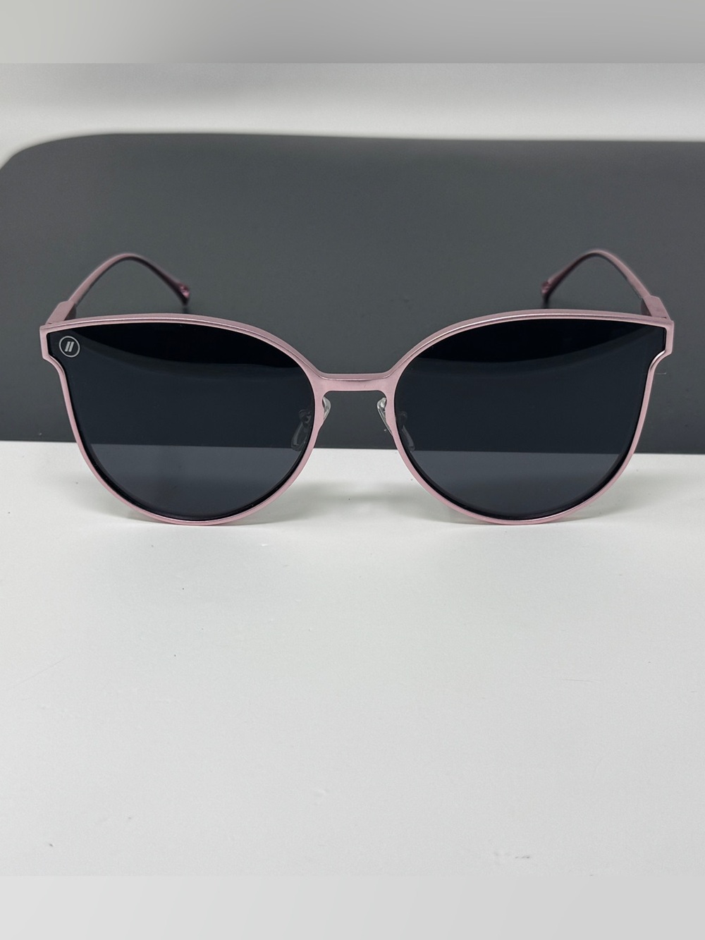 Blenders Blushing Bella polarized Sunglasses pink